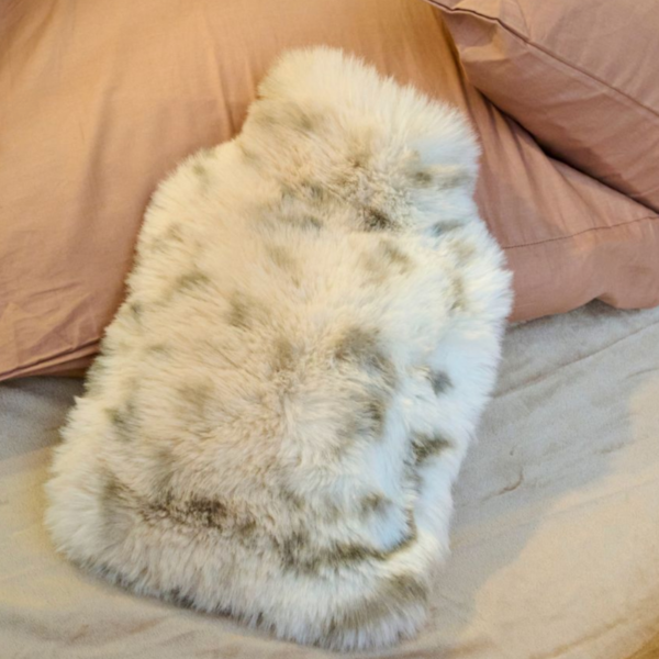 BOUILLOTTE FAUSSE FOURRURE LEOPARD DES NEIGES
