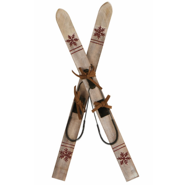 PAIRE DE VIEUX SKIS DECORATIFS EN BOIS BLANCHI  ET FLOCONS ROUGES 18X6